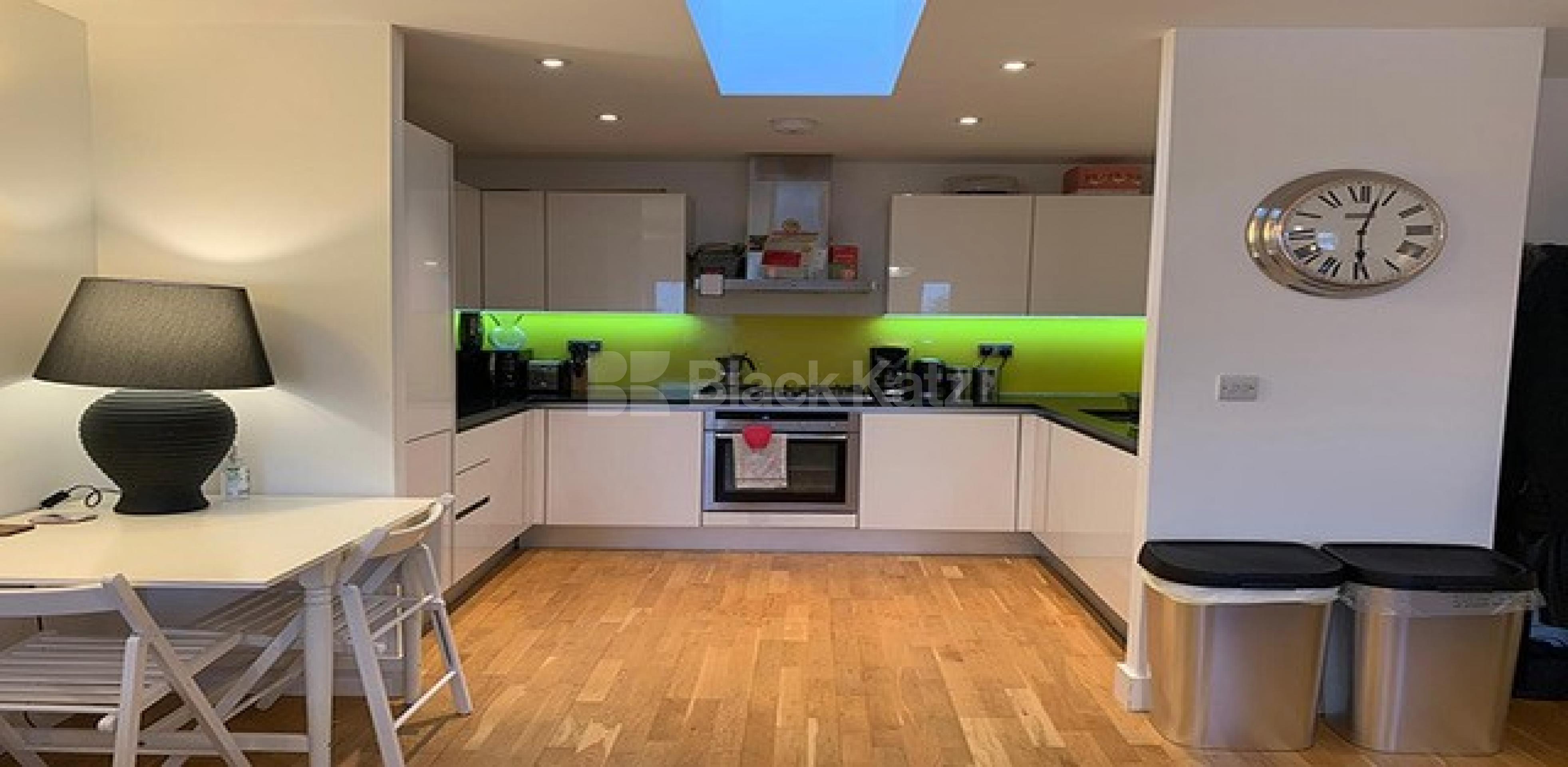 			1 Bedroom, 1 bath, 1 reception Apartment			 York Way, CAMDEN BORDERS N7